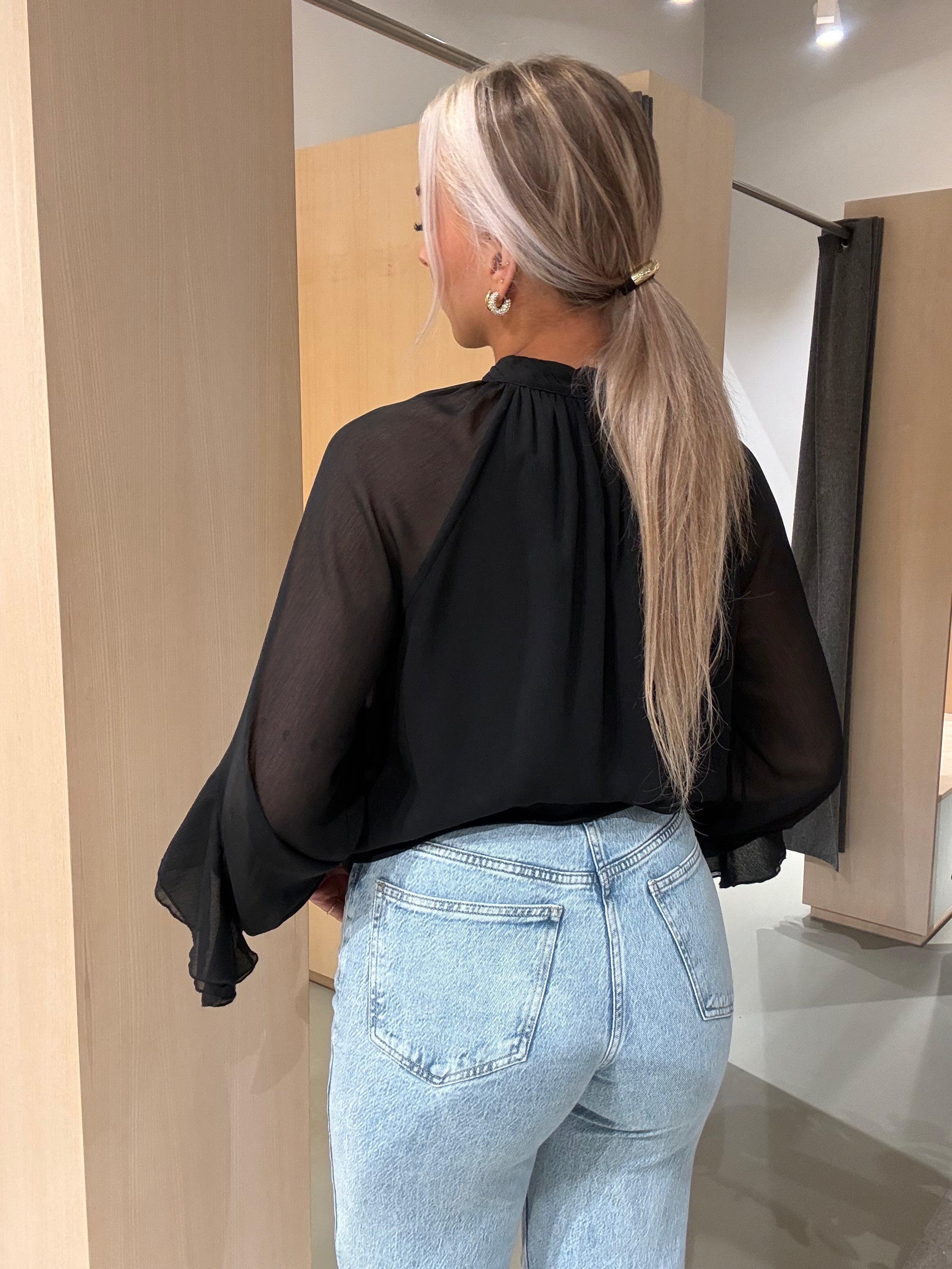 VIBINNA Top - Black Beauty